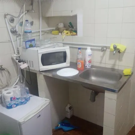 Residencia Martim Moniz بيت ضيافة *